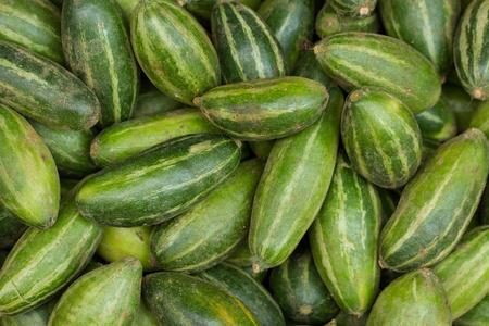 条纹蔬菜插画 当自然肌理遇上设计新视界
